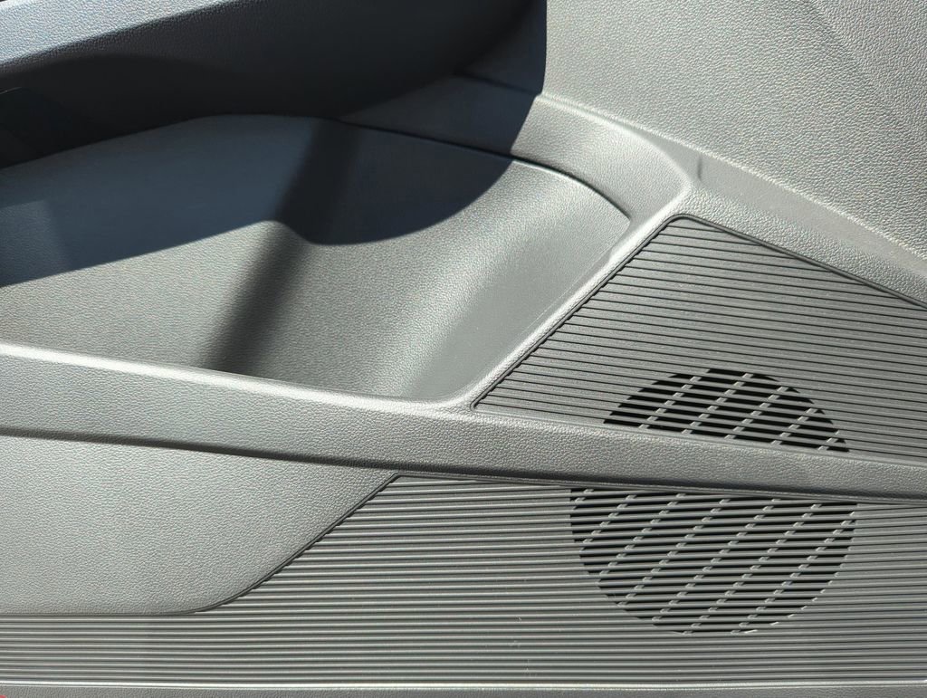 New 2026 Volkswagen Taos S image 30