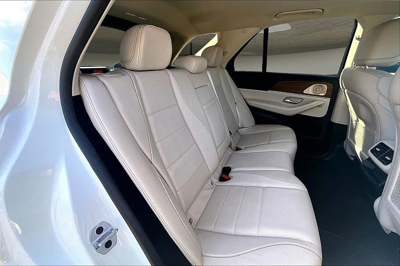 Used 2021 Mercedes-Benz GLE 350 4MATIC w/ Premium Package image 26