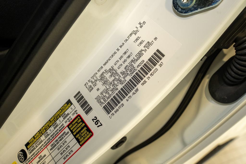 Used 2025 Toyota Tacoma SR5 image 19