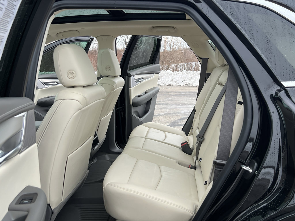 Used 2021 Cadillac XT5 Premium Luxury image 38