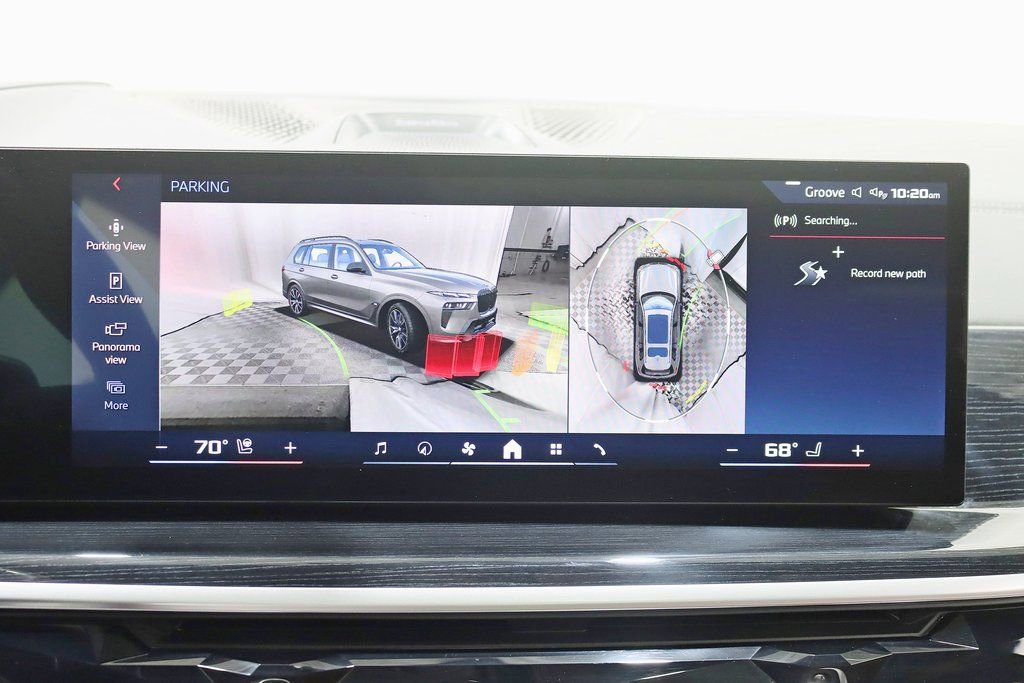 Used 2024 BMW X7 M60i w/ Executive Package image 21