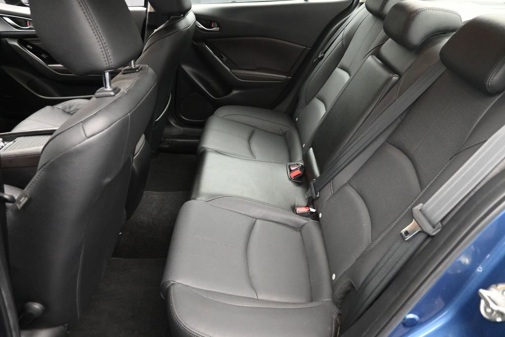 Used 2017 MAZDA MAZDA3 Grand Touring w/ Premium Equipment Package FWD image 10