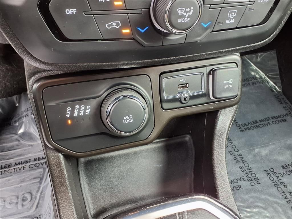 Used 2021 Jeep Renegade Latitude image 19