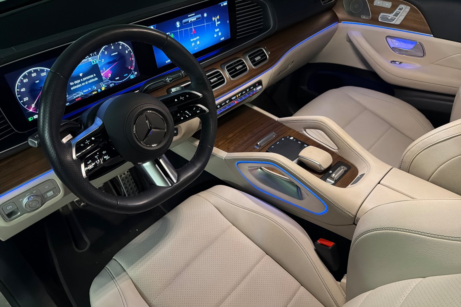 Used 2026 Mercedes-Benz GLS 450 4MATIC image 9