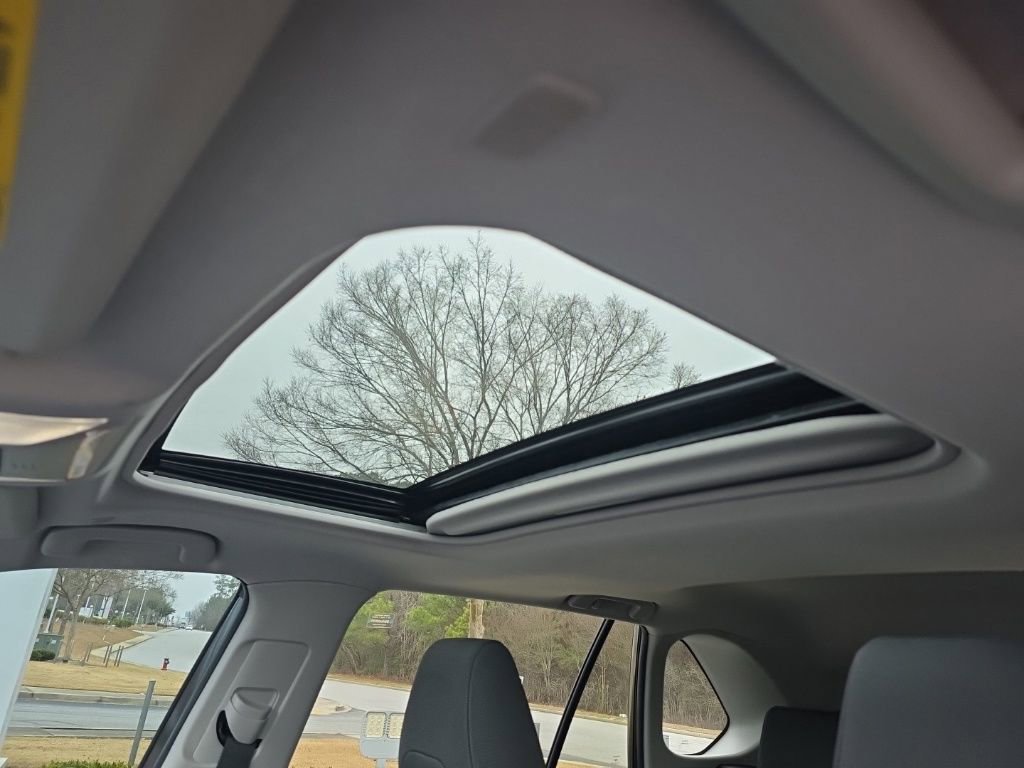 Used 2024 Toyota RAV4 XLE image 23