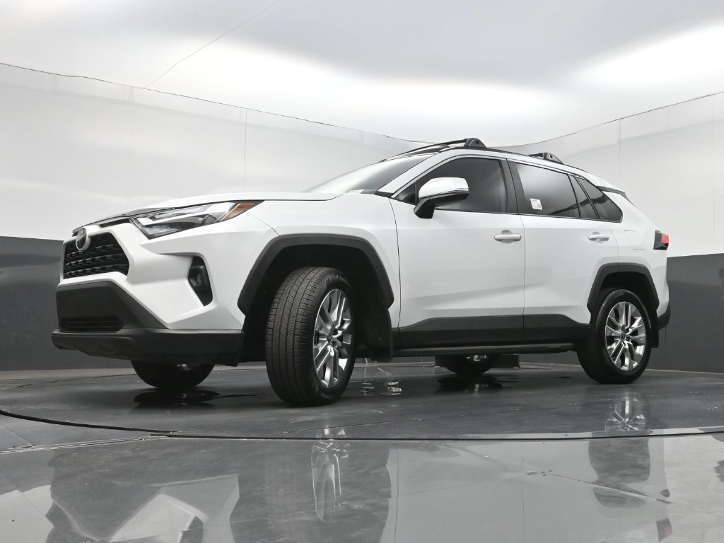 Used 2024 Toyota RAV4 XLE Premium FWD image 26