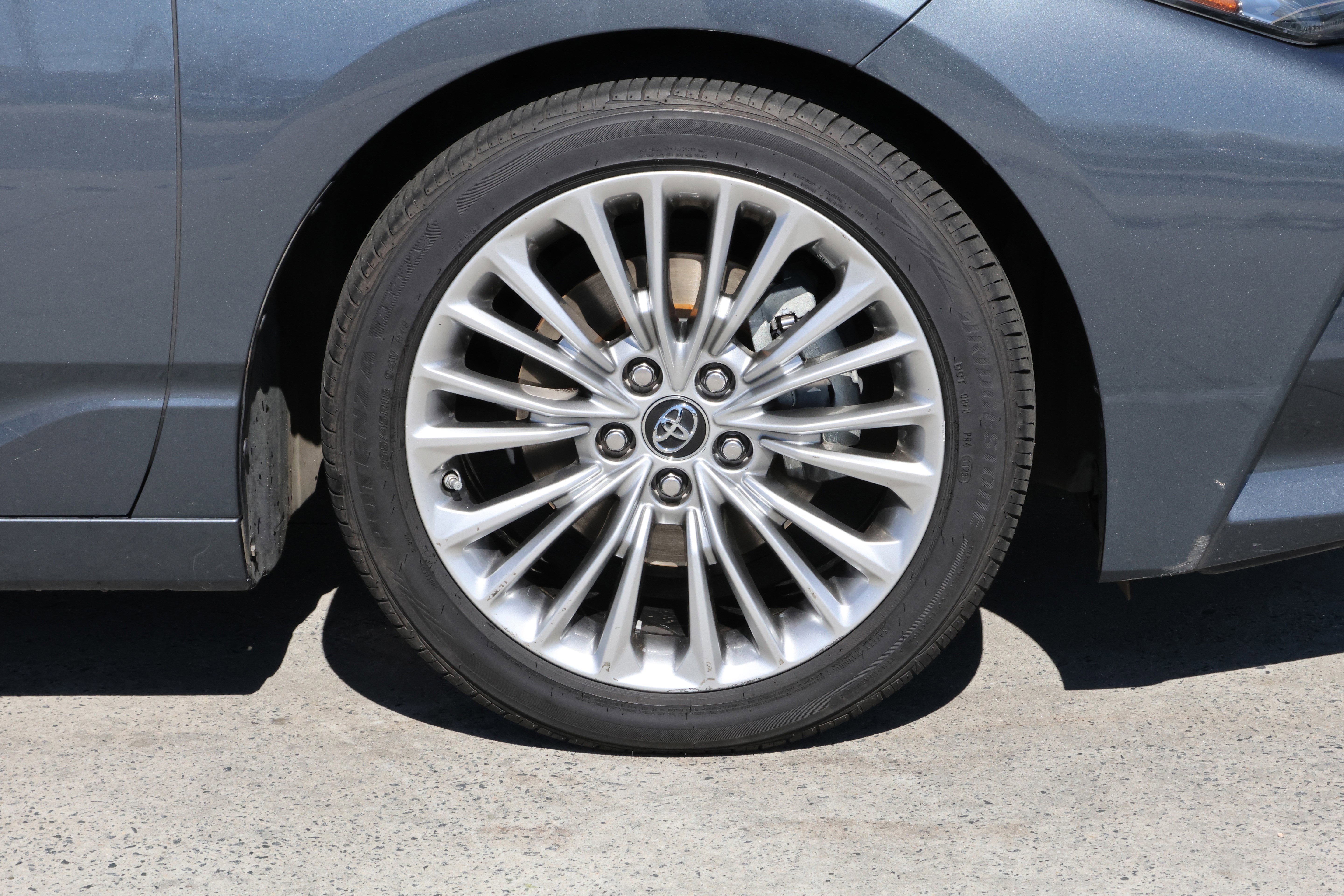 Used 2019 Toyota Avalon Limited w/ Advanced Safety Package image 11