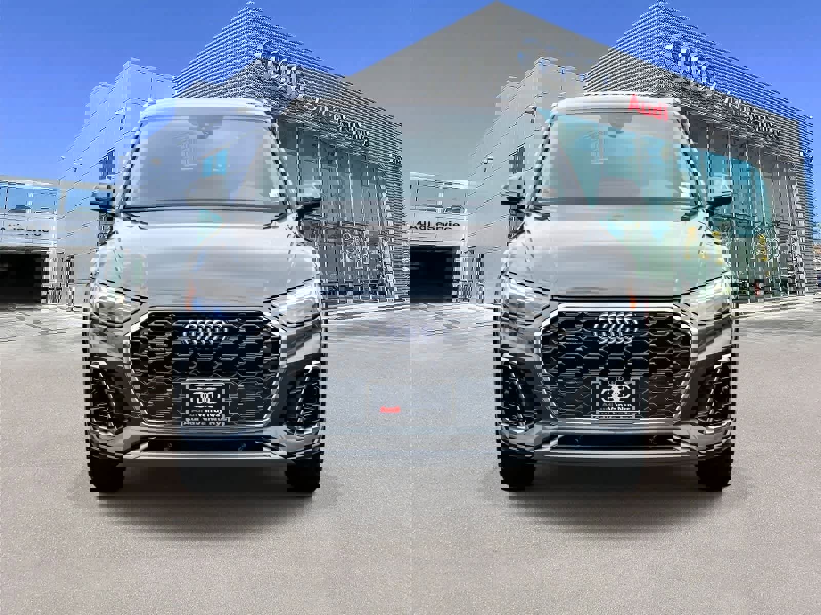 Used 2023 Audi Q5 2.0T Premium w/ Convenience Package image 6