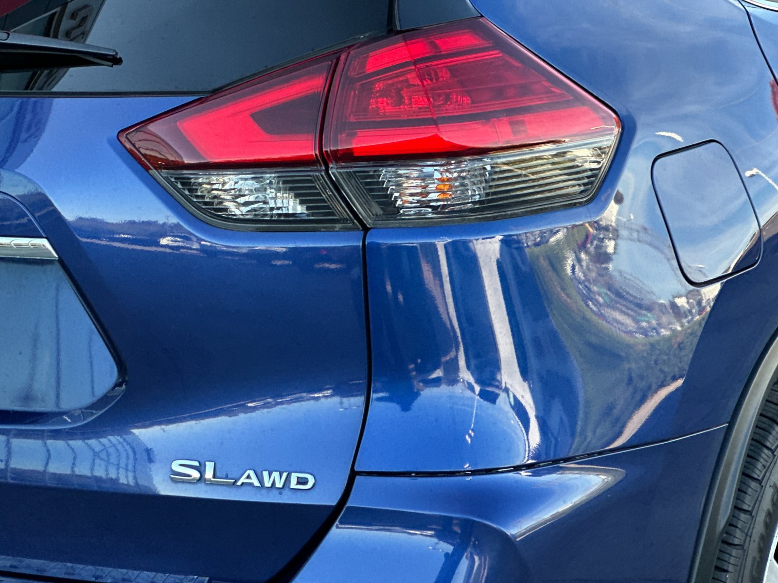 Used 2017 Nissan Rogue SL w/ SL Premium Package AWD/4WD image 26