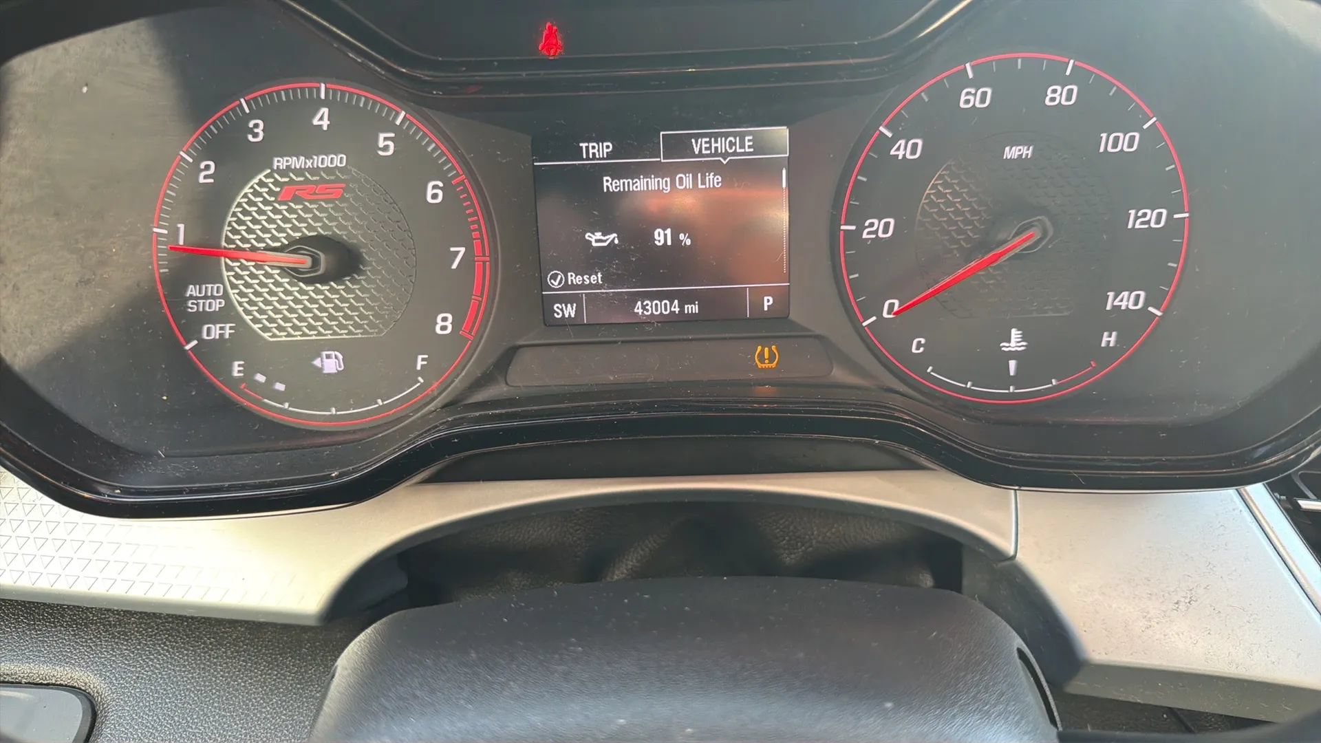 Used 2025 Chevrolet Trax RS FWD image 16