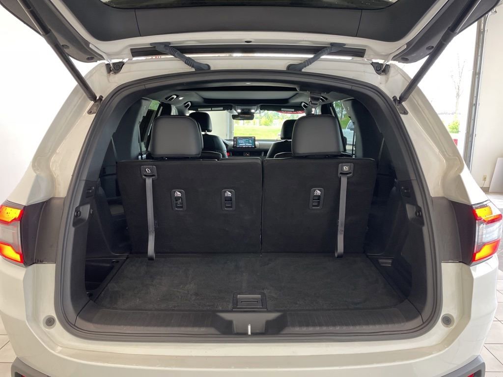 Used 2023 Honda Pilot TrailSport image 15