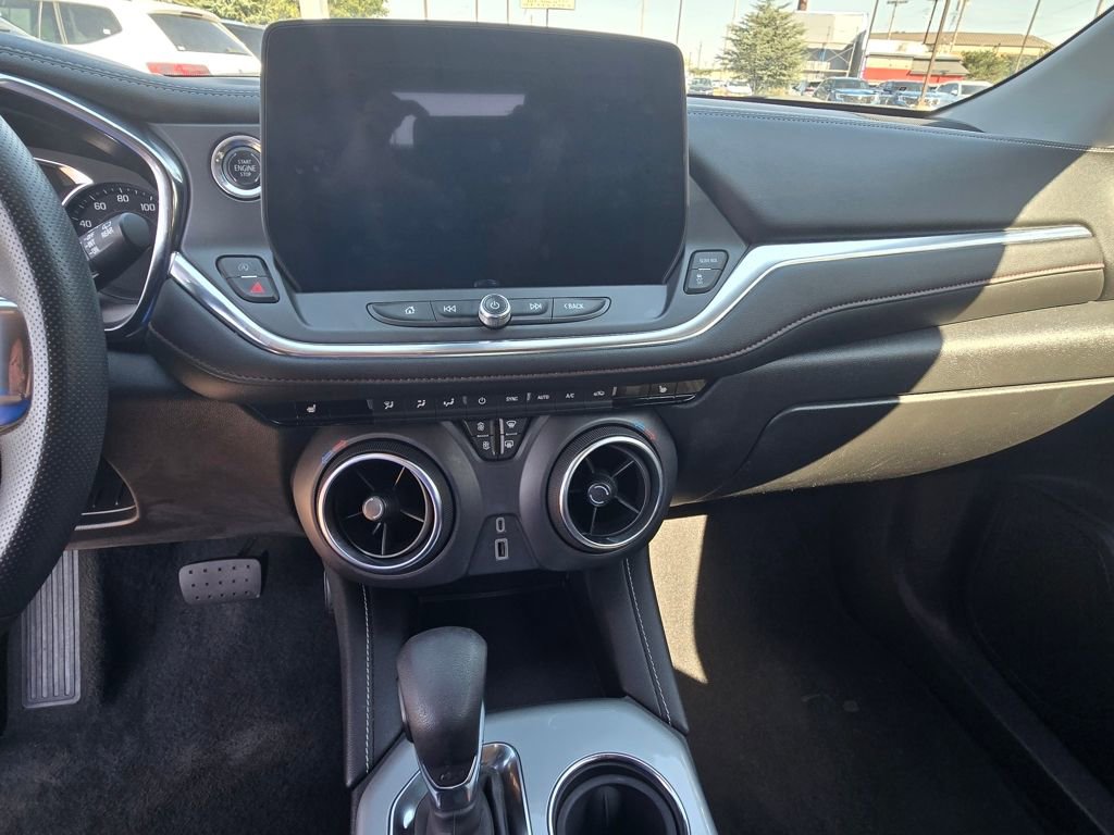 Used 2024 Chevrolet Blazer LT image 13