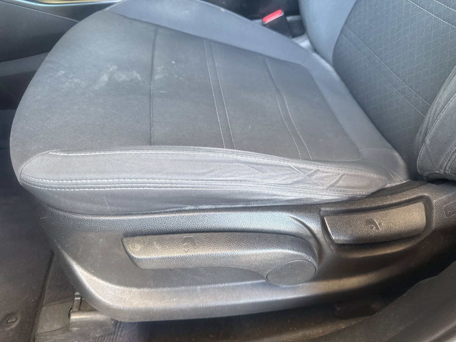 Used 2017 Kia Sorento LX image 15