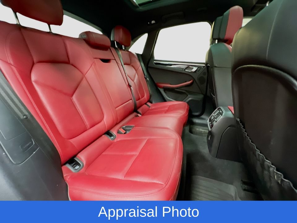 Certified 2023 Porsche Macan AWD/4WD image 27