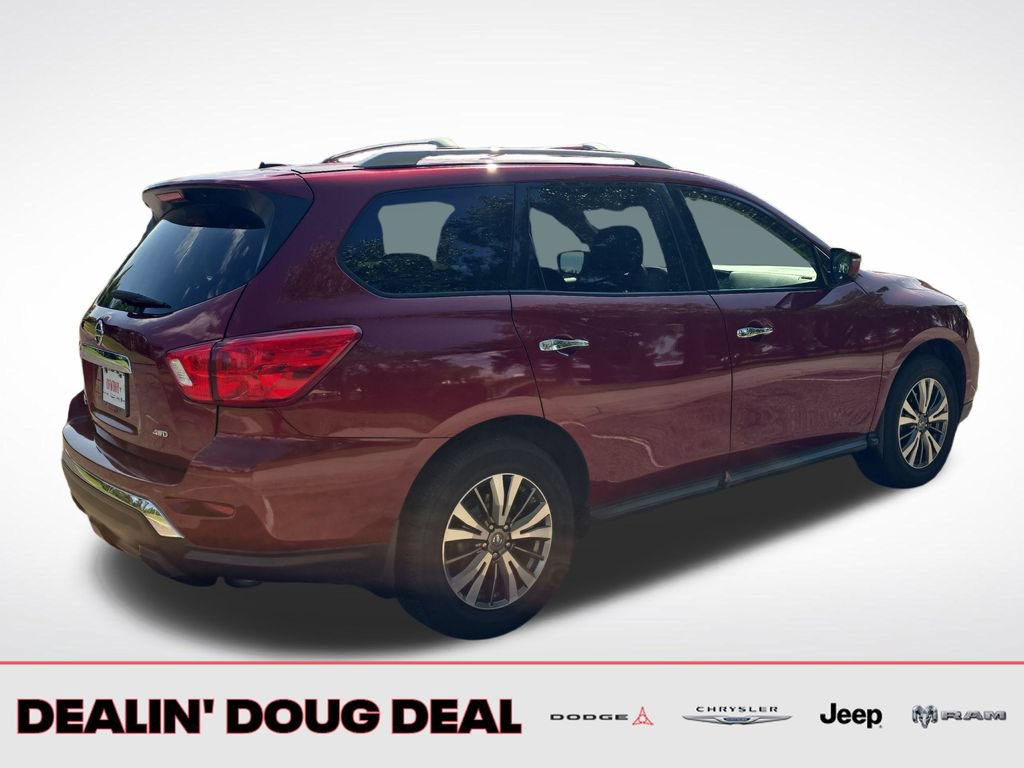 Used 2018 Nissan Pathfinder S AWD/4WD image 5