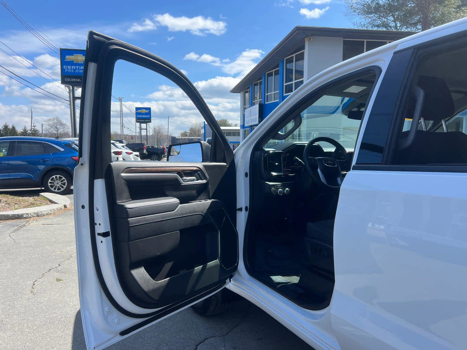 Certified 2025 GMC Sierra 1500 Elevation image 15