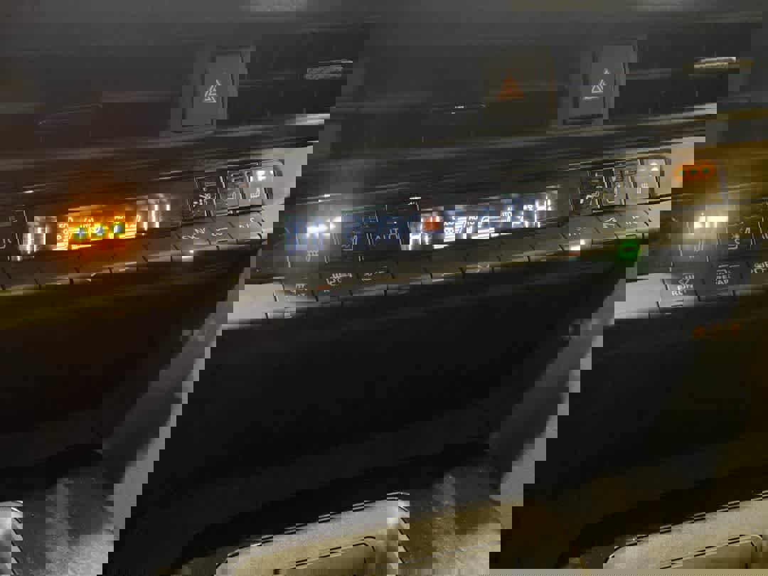 Used 2025 Toyota Crown Signia Limited image 22