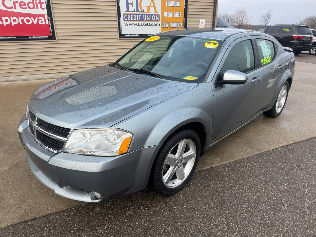 Used 2010 Dodge Avenger R/T image 1
