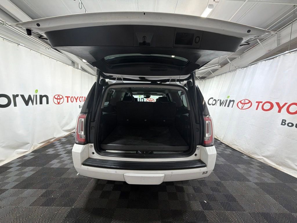 Used 2020 GMC Yukon XL SLT AWD/4WD image 18