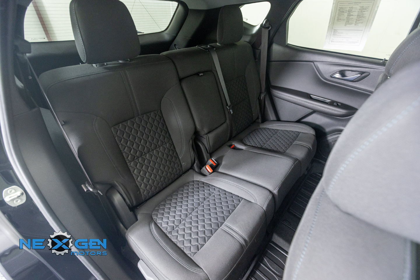 Used 2021 Chevrolet Blazer LT FWD image 39