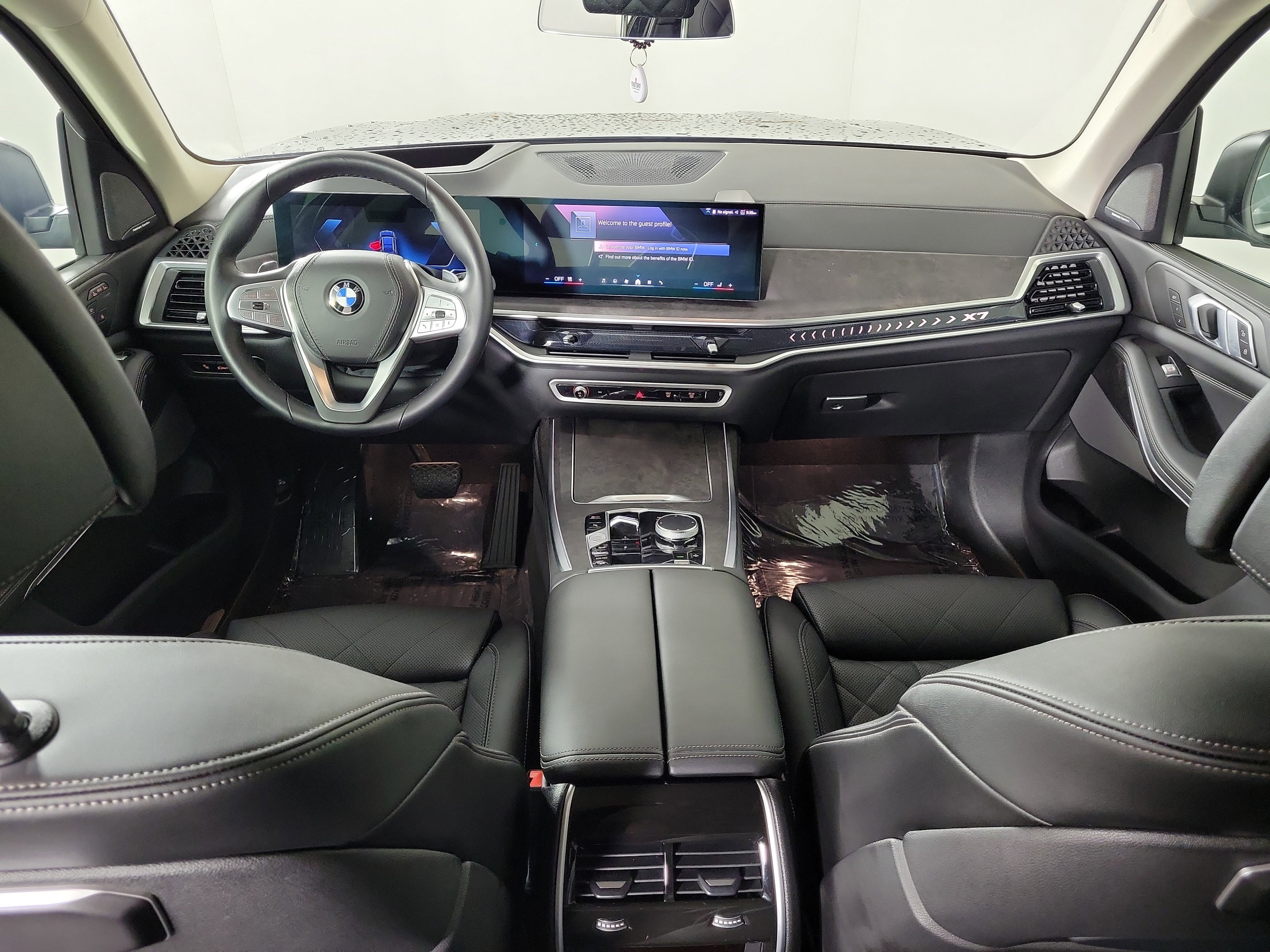 Certified 2024 BMW X7 xDrive40i image 11