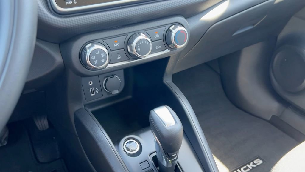 Used 2023 Nissan Kicks S image 29