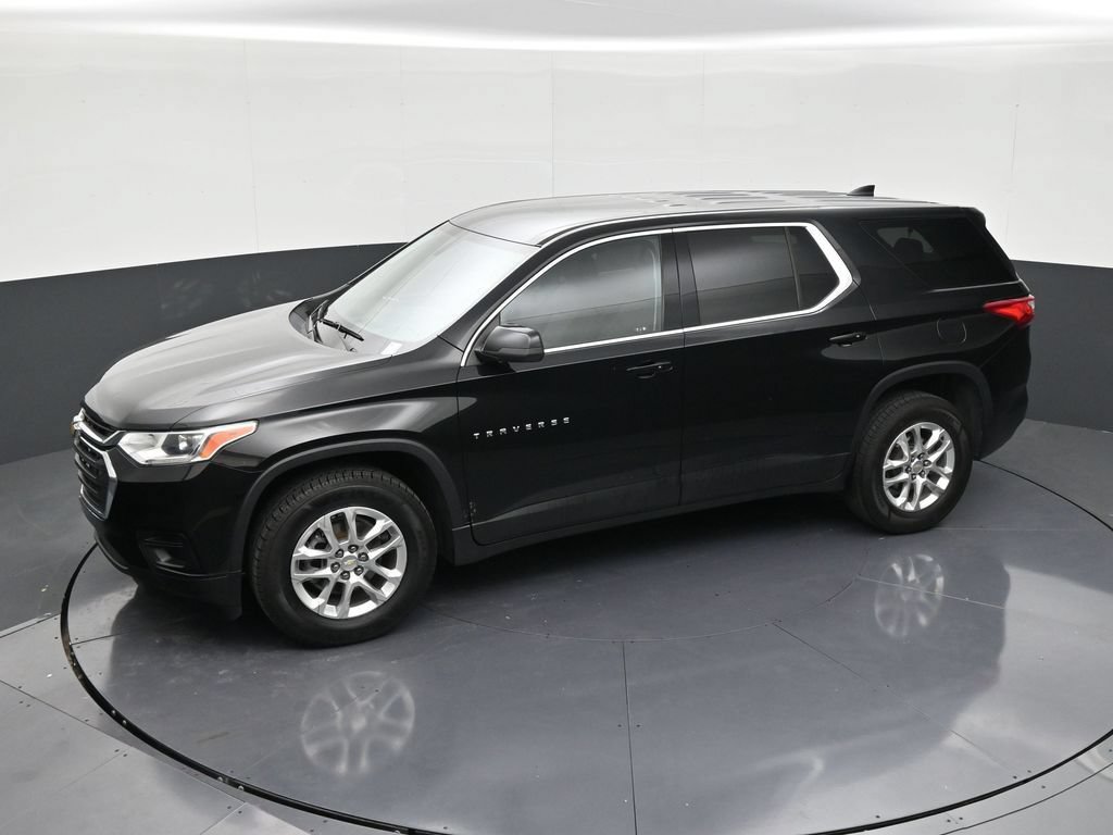 Used 2021 Chevrolet Traverse LS FWD image 12