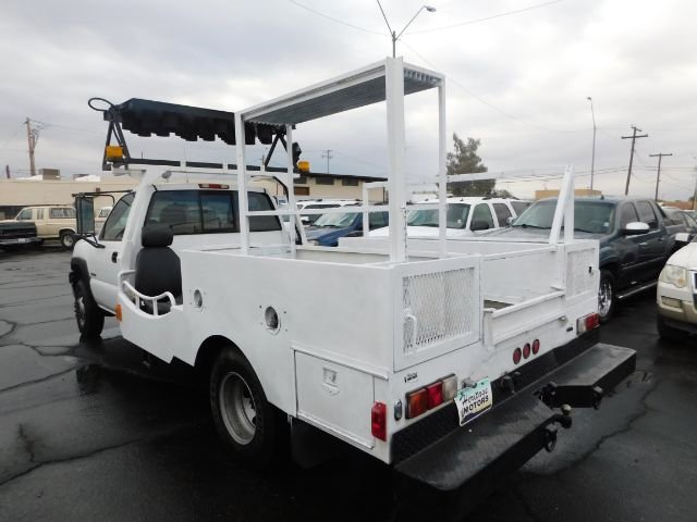 Used 2006 Chevrolet Silverado 3500 2WD Regular Cab image 4