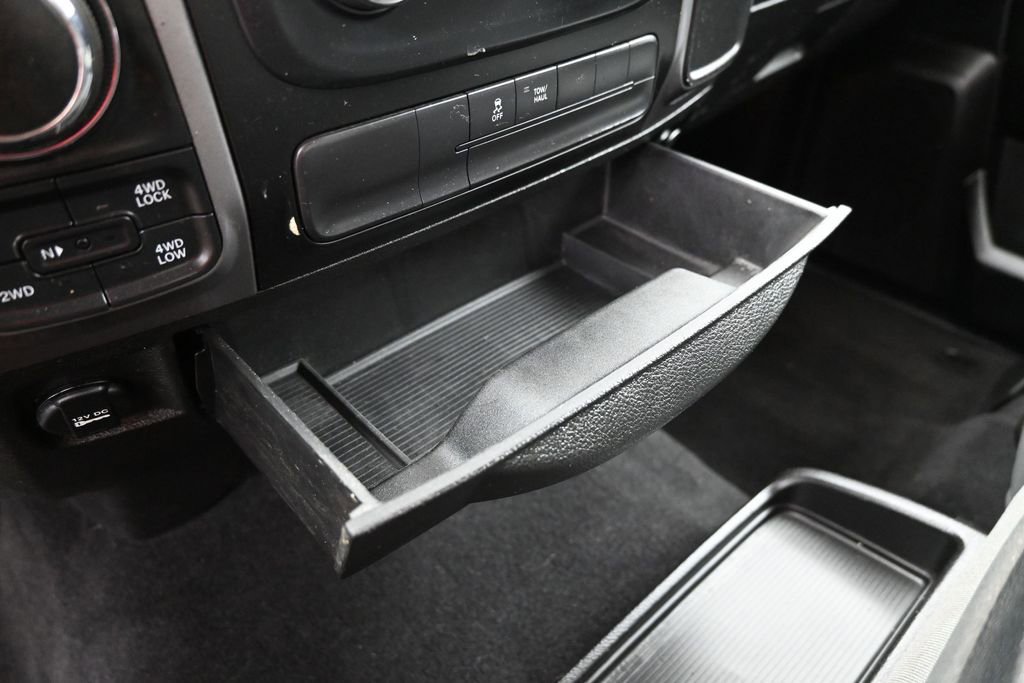 Used 2022 RAM 1500 Classic SLT AWD/4WD image 24