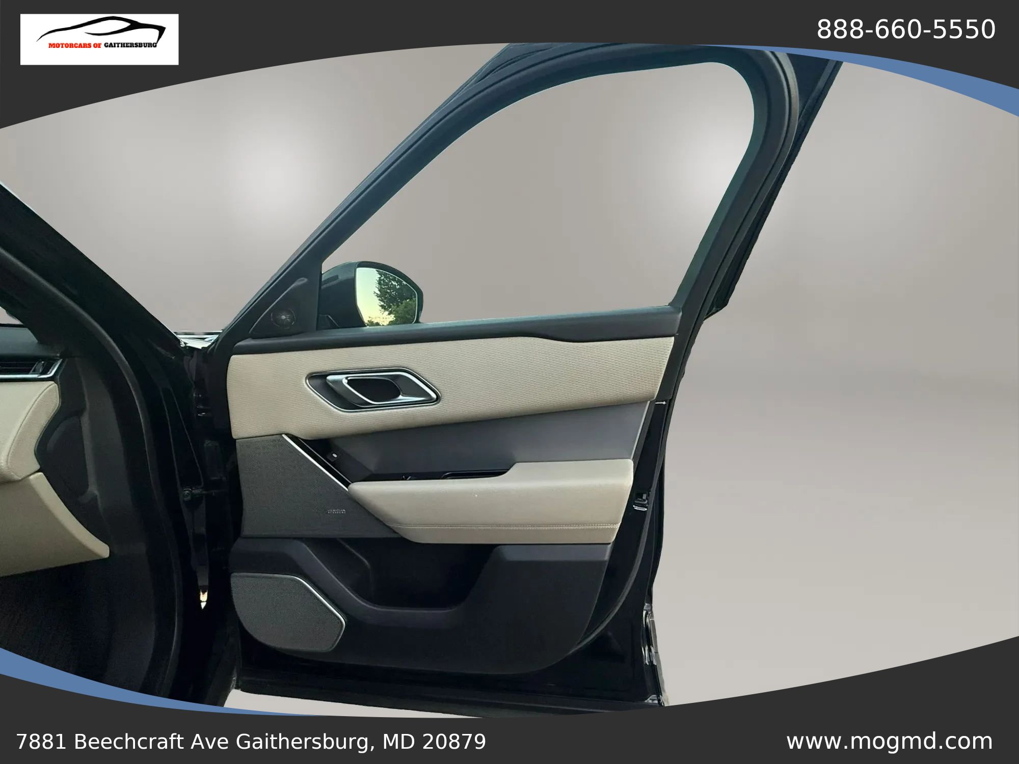 Used 2019 Land Rover Range Rover Velar R-Dynamic SE AWD/4WD image 18
