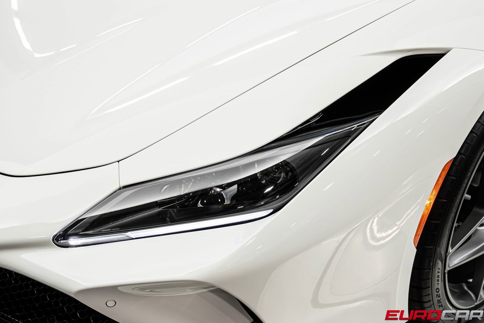 Used 2022 Ferrari F8 Tributo RWD image 15