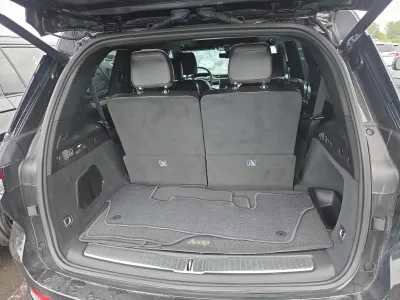 Used 2023 Jeep Grand Cherokee L Summit w/ Advanced Protech Group IV AWD/4WD image 8