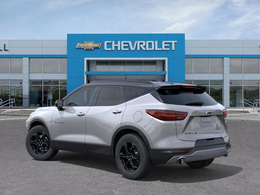 New 2026 Chevrolet Blazer LT w/ Sound & Technology Package AWD/4WD image 3