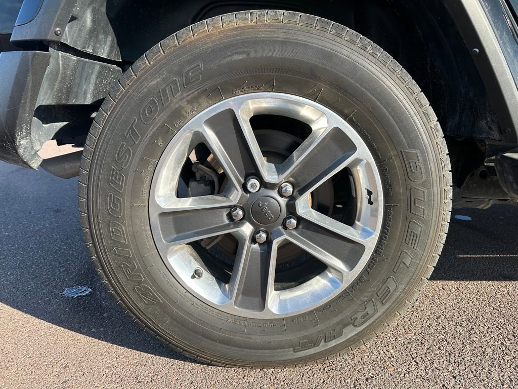 Used 2022 Jeep Wrangler Unlimited Sahara image 39