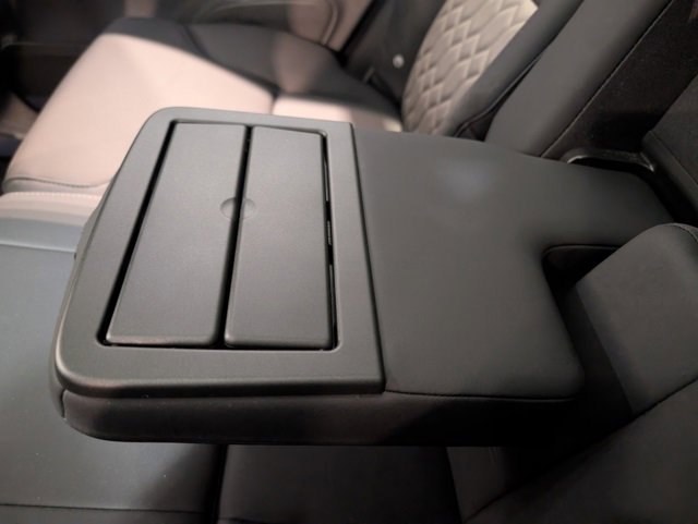 Used 2025 Volvo XC90 B6 Plus image 25