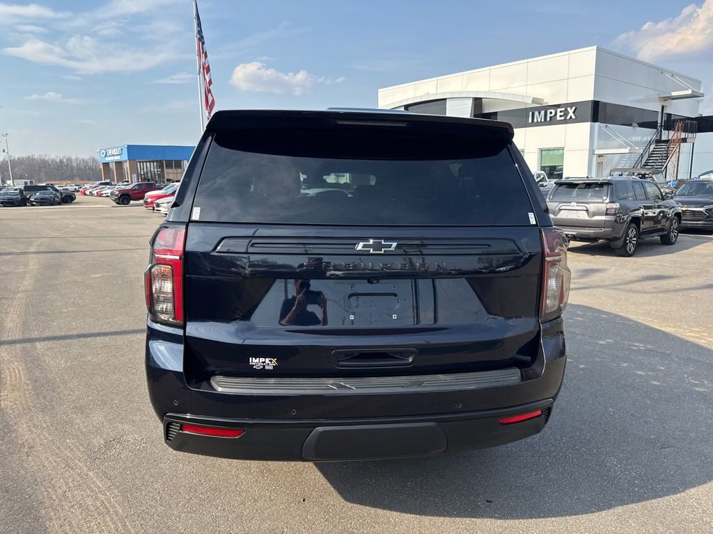 Used 2023 Chevrolet Suburban Z71 w/ Luxury Package image 4