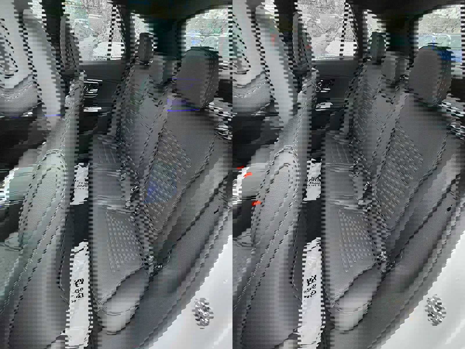 Used 2025 Mercedes-Benz GLC 350e 4MATIC image 20