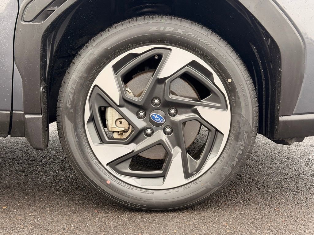 Certified 2025 Subaru Forester Limited AWD/4WD image 9