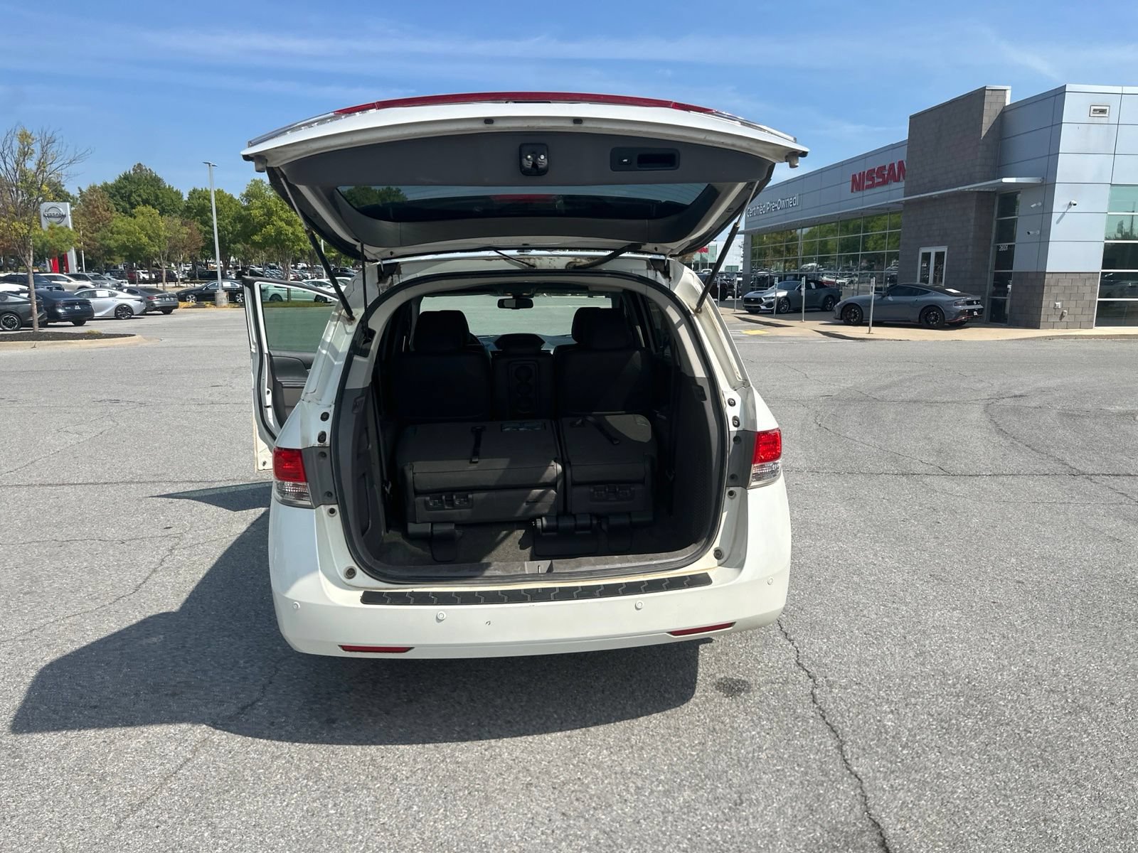 Used 2016 Honda Odyssey Touring image 12