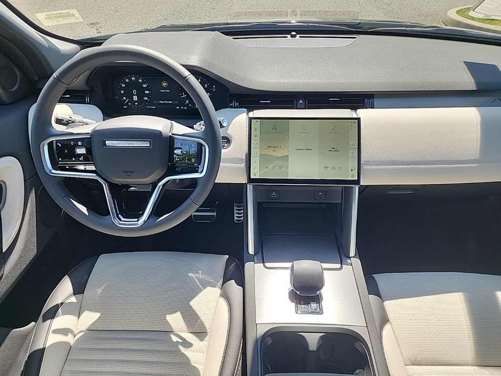 New 2026 Land Rover Discovery Sport Landmark AWD/4WD image 22