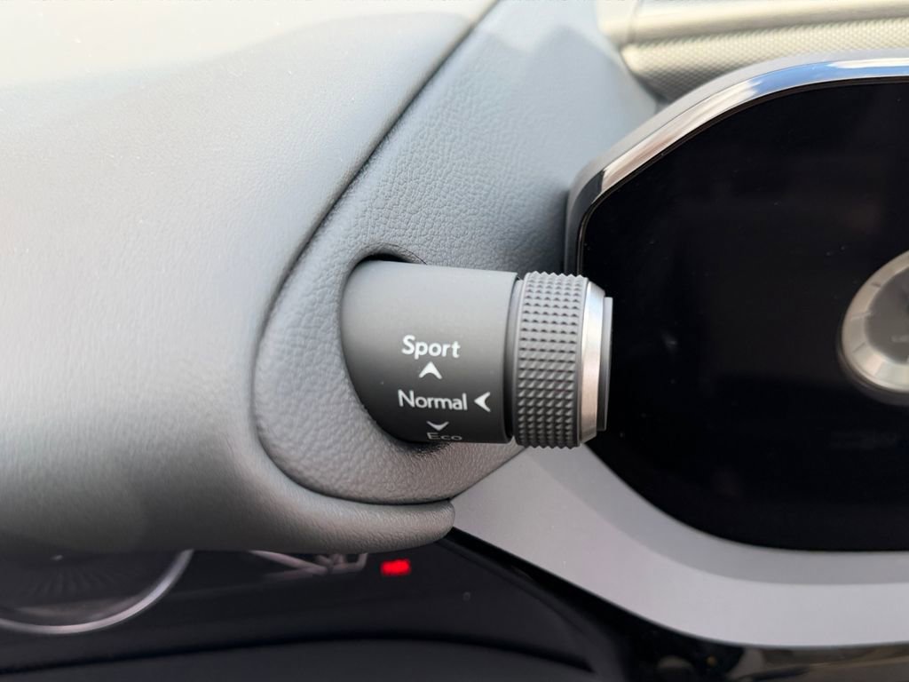 Certified 2025 Lexus ES 350 w/ Premium Package image 29