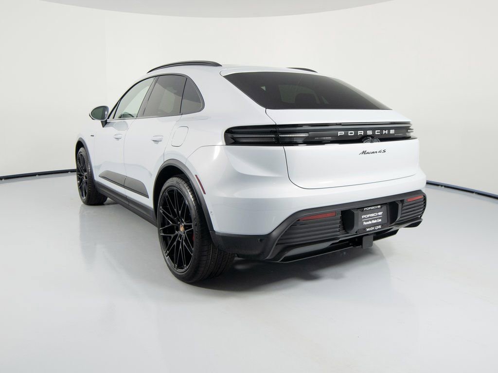New 2026 Porsche Macan 4S Electric image 3