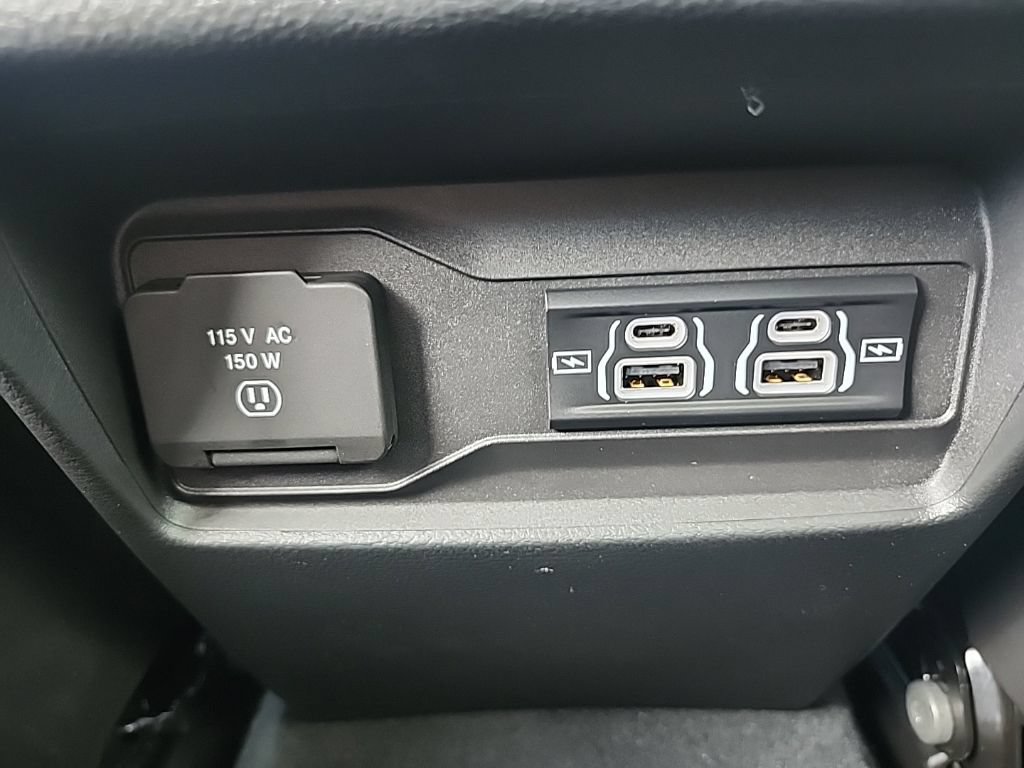 New 2026 Jeep Grand Cherokee Laredo X RWD image 4