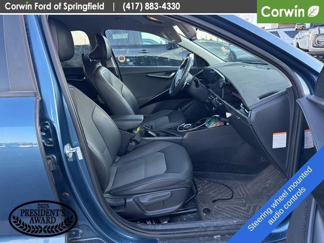 Used 2023 Kia Niro EX w/ EX Cold Weather Package FWD image 9