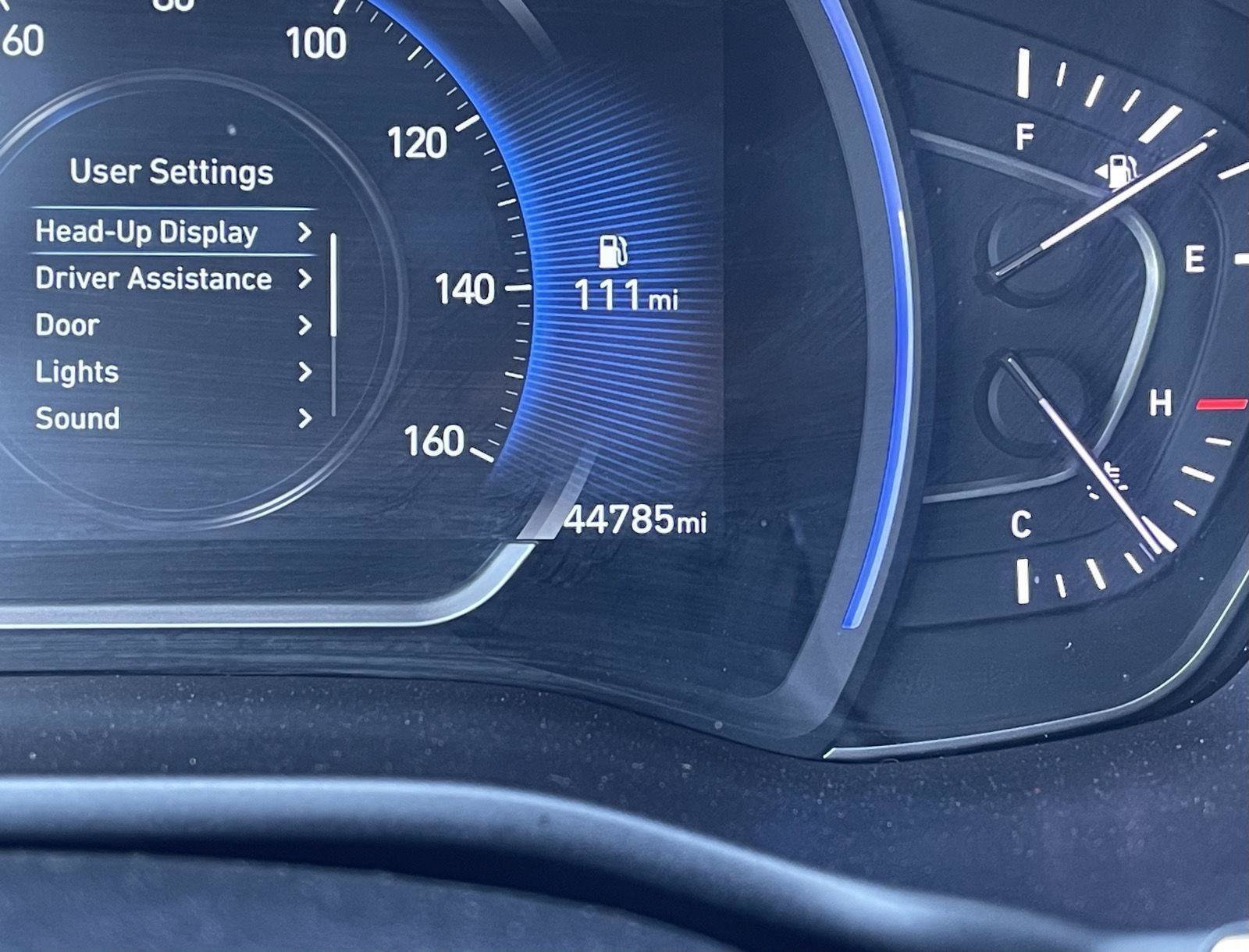 Used 2020 Hyundai Santa Fe Limited AWD/4WD image 8