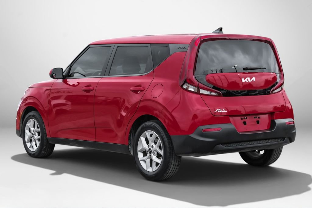 Used 2022 Kia Soul LX w/ Technology Package FWD image 8