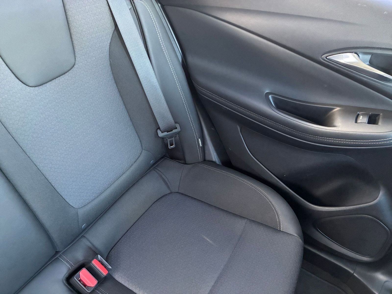 Used 2025 Buick Encore GX Preferred FWD image 36
