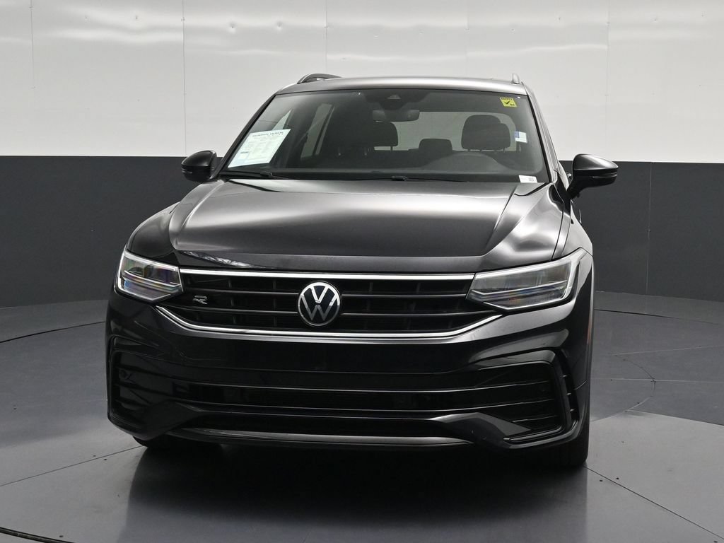 Used 2023 Volkswagen Tiguan SE R-Line FWD image 6