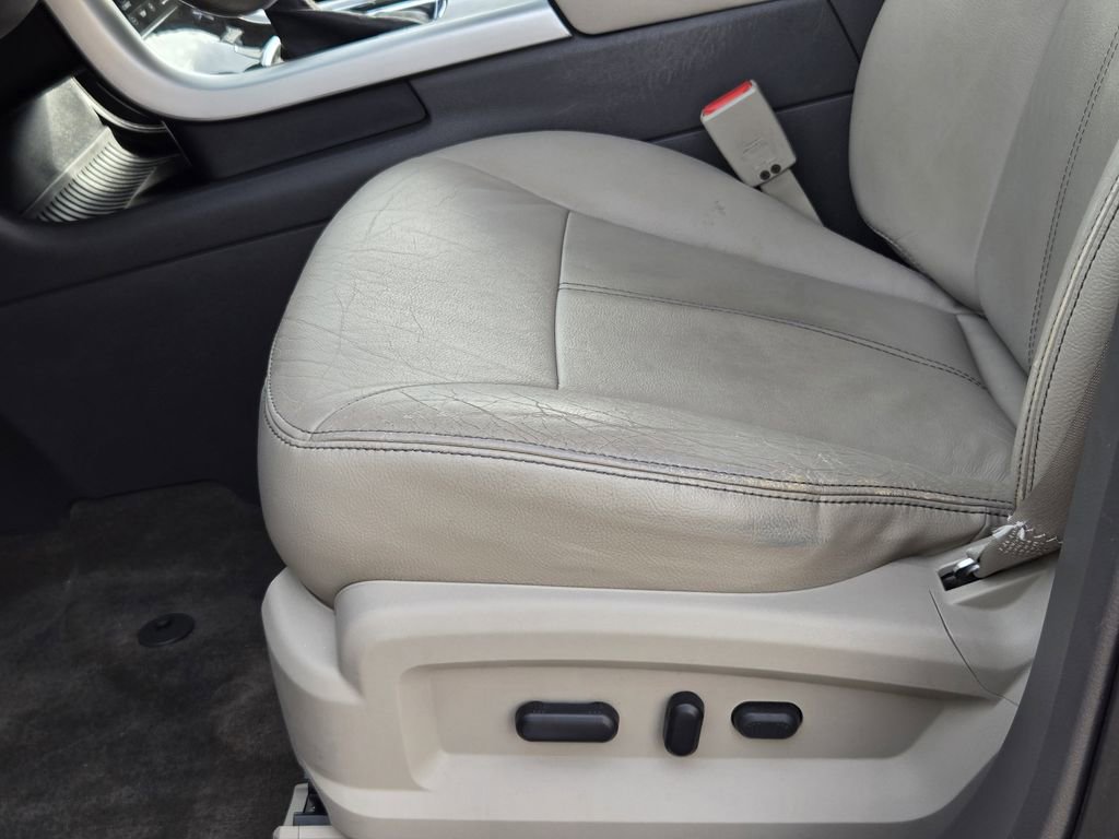 Used 2012 Ford Edge Limited FWD image 24