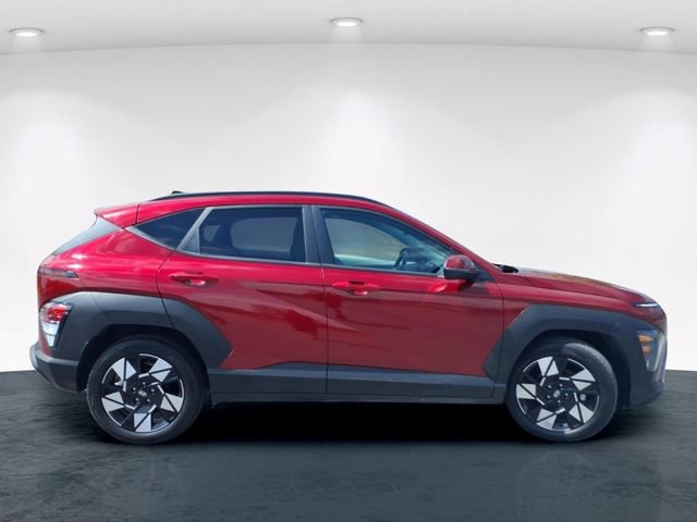 Used 2025 Hyundai Kona SEL FWD image 7